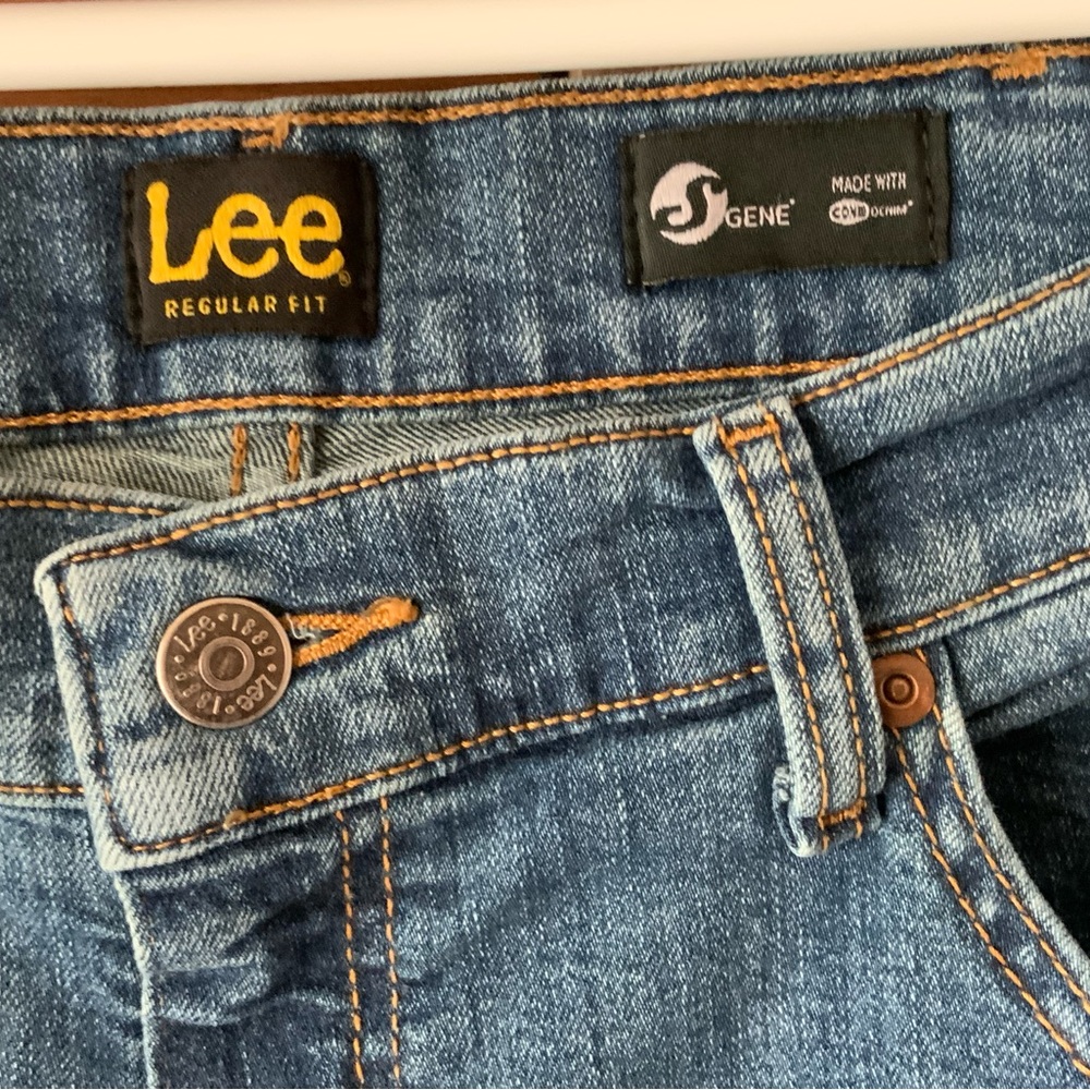 Men's Lee Brand 38 x 32 Jeans - Picture 3 of 4
